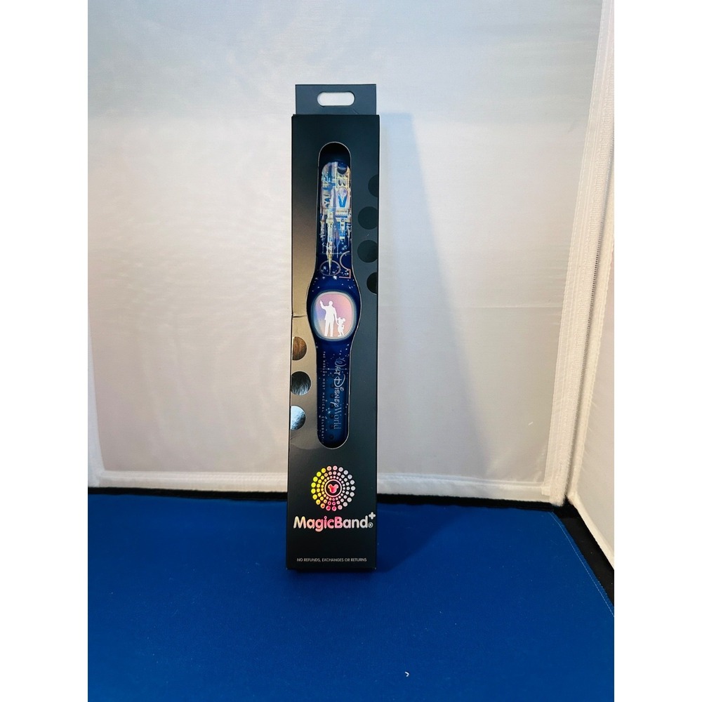 Disney Parks 50th Anniversary MagicBand+ Partners Statue New Unlinked - Picture 2 of 7